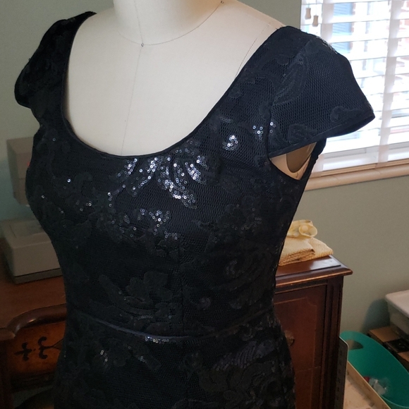 Little black (Sparkly) dress! - Picture 5 of 8